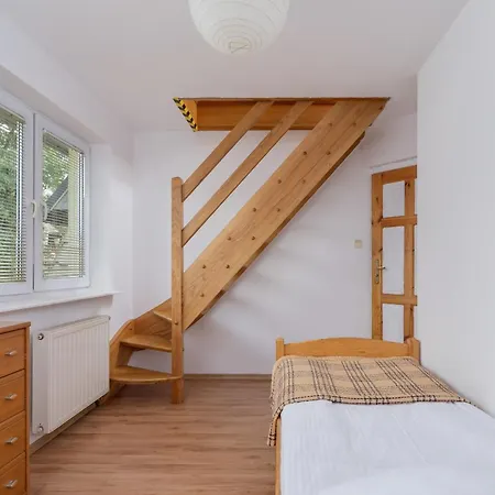 Apartment Klimatyczny Apartament Z Tarasem I Widokiem Na Gory By Renters *