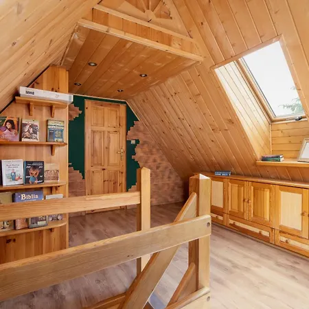 Klimatyczny Apartament Z Tarasem I Widokiem Na Gory By Renters