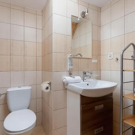 Lejlighed Klimatyczny Apartament Z Tarasem I Widokiem Na Gory By Renters *