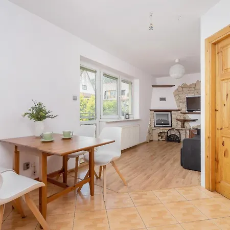 Lejlighed Klimatyczny Apartament Z Tarasem I Widokiem Na Gory By Renters *